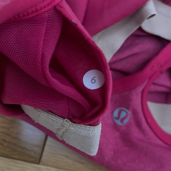 Lululemon hot pink tank top - Picture 3 of 4